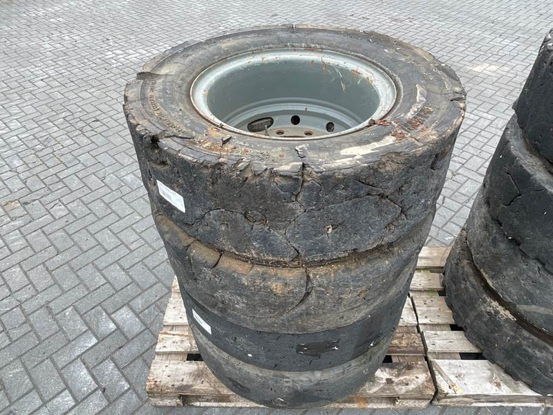 Liebherr 10.00-20 - Tire/Reifen/Band - גלגלים וצמיגים עבור מכונת בנייה: תמונה 4 Liebherr 10.00-20 - Tire/Reifen/Band - גלגלים וצמיגים עבור מכונת בנייה: תמונה 4