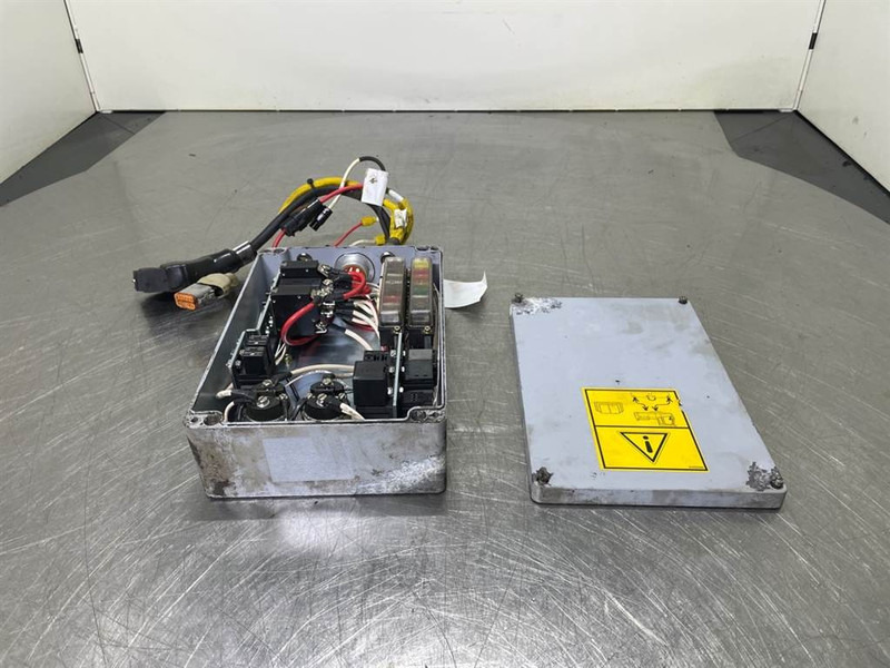 Liebherr A934C-9948254-Control box/Elektrokasten - מערכת חשמל עבור מכונת בנייה: תמונה 4 Liebherr A934C-9948254-Control box/Elektrokasten - מערכת חשמל עבור מכונת בנייה: תמונה 4