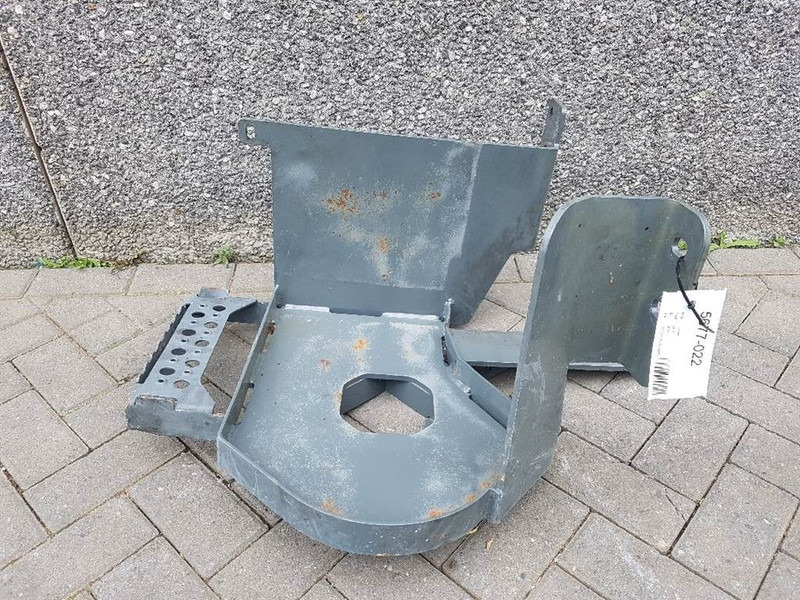 Liebherr L514 - 9069847 - Tankmounting/Tankhalterung - מסגרת/ שלדה: תמונה 1 Liebherr L514 - 9069847 - Tankmounting/Tankhalterung - מסגרת/ שלדה: תמונה 1