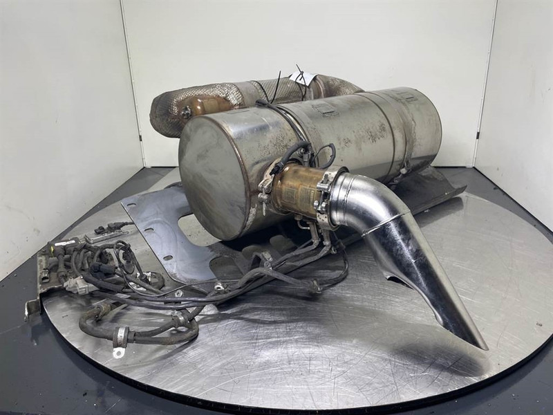 Liebherr L556-10144041-Particulate filter/Partikelfilter - מנוע עבור מכונת בנייה: תמונה 4 Liebherr L556-10144041-Particulate filter/Partikelfilter - מנוע עבור מכונת בנייה: תמונה 4