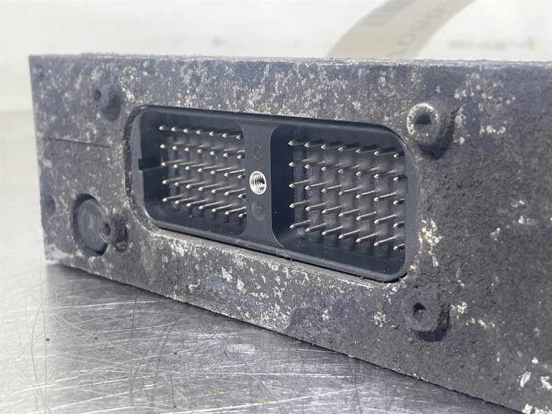 Liebherr LH24M-10347913-PME1-BMK A64-ECU/Control box - מערכת חשמל עבור מכונת בנייה: תמונה 2 Liebherr LH24M-10347913-PME1-BMK A64-ECU/Control box - מערכת חשמל עבור מכונת בנייה: תמונה 2