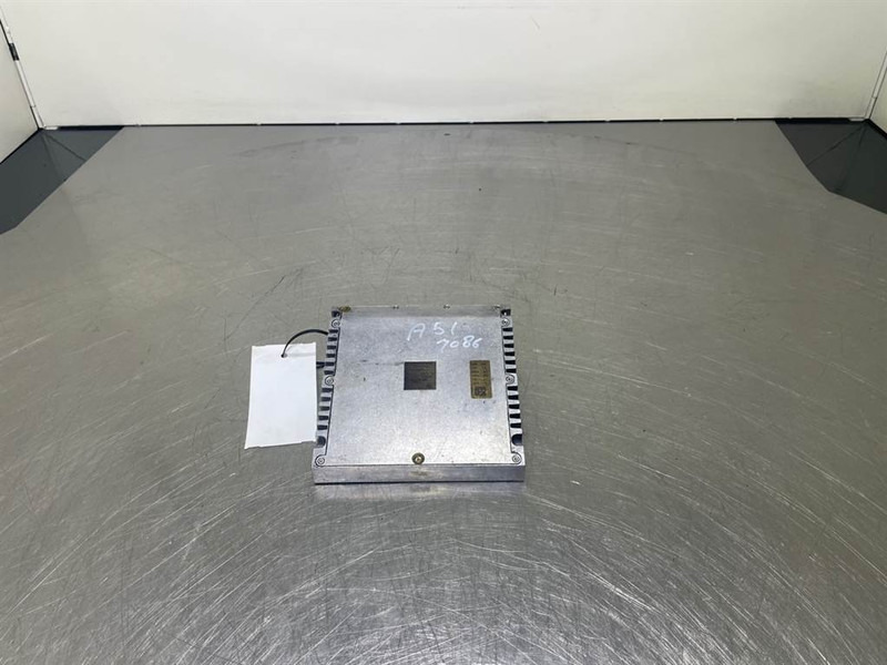Liebherr LH24M-10685054-PME1-BMK A51-ECU/Control box - מערכת חשמל עבור מכונת בנייה: תמונה 2 Liebherr LH24M-10685054-PME1-BMK A51-ECU/Control box - מערכת חשמל עבור מכונת בנייה: תמונה 2