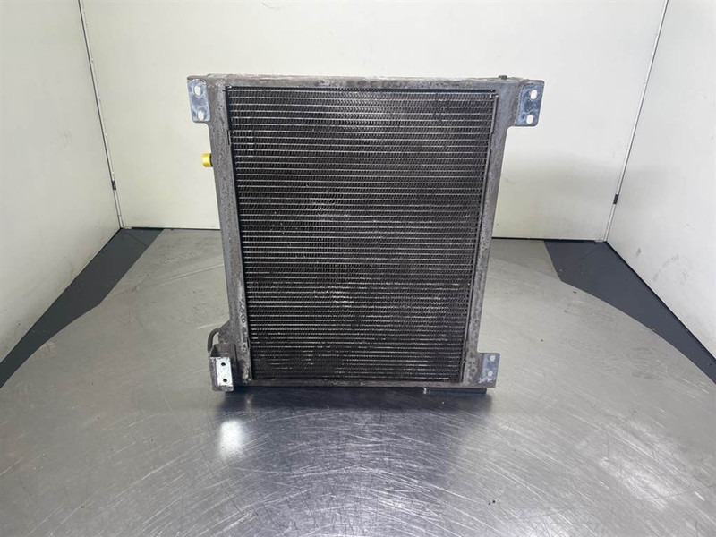 Liebherr LH24M-10813515-Airco condenser/Klimakondensator/ - מסגרת/ שלדה עבור מכונת בנייה: תמונה 4 Liebherr LH24M-10813515-Airco condenser/Klimakondensator/ - מסגרת/ שלדה עבור מכונת בנייה: תמונה 4