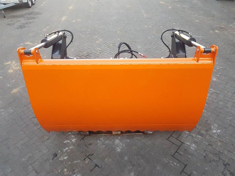 MAMMUT SC220H - Silage cutter/Silageschneider/Kuilhapper - ציוד צמחי: תמונה 2 MAMMUT SC220H - Silage cutter/Silageschneider/Kuilhapper - ציוד צמחי: תמונה 2