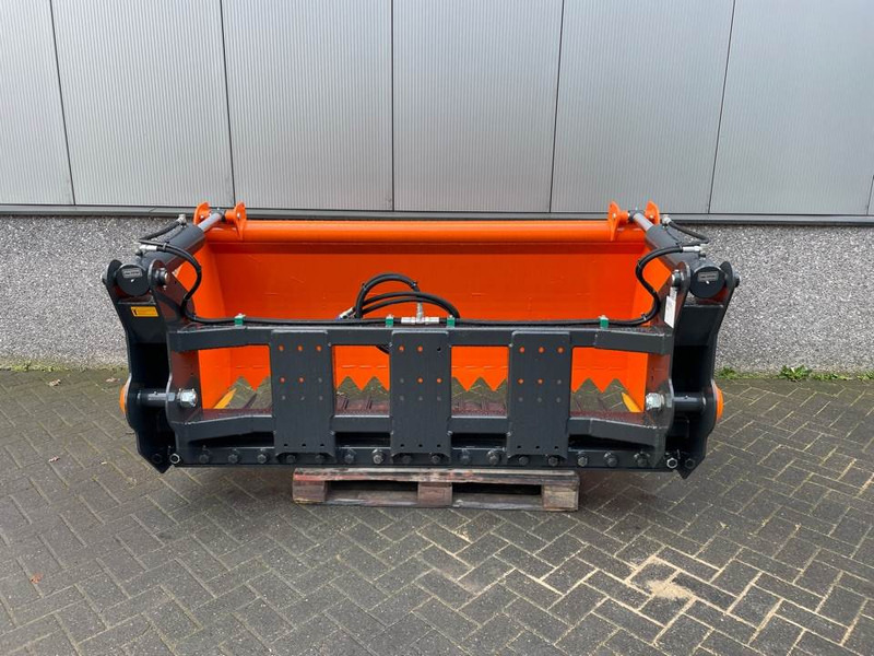 MAMMUT SC220M - Silage cutter/Silageschneider/Kuilhapper - ציוד צמחי: תמונה 3 MAMMUT SC220M - Silage cutter/Silageschneider/Kuilhapper - ציוד צמחי: תמונה 3
