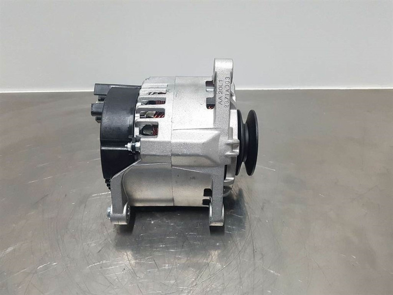 Manitou 12V 80A - Alternator/Lichtmaschine/Dynamo - מנוע עבור מכונת בנייה: תמונה 2 Manitou 12V 80A - Alternator/Lichtmaschine/Dynamo - מנוע עבור מכונת בנייה: תמונה 2