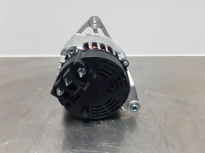 Manitou 12V 80A - Alternator/Lichtmaschine/Dynamo - מנוע עבור מכונת בנייה: תמונה 5 Manitou 12V 80A - Alternator/Lichtmaschine/Dynamo - מנוע עבור מכונת בנייה: תמונה 5