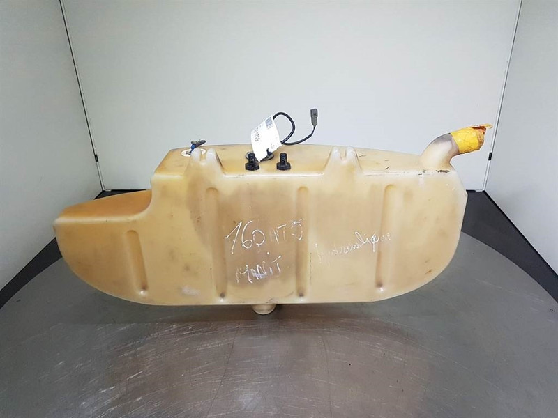 Manitou 160ATJ - Fuel tank/Kraftstofftank/Brandstoftank - מסגרת/ שלדה עבור מכונת בנייה: תמונה 4 Manitou 160ATJ - Fuel tank/Kraftstofftank/Brandstoftank - מסגרת/ שלדה עבור מכונת בנייה: תמונה 4
