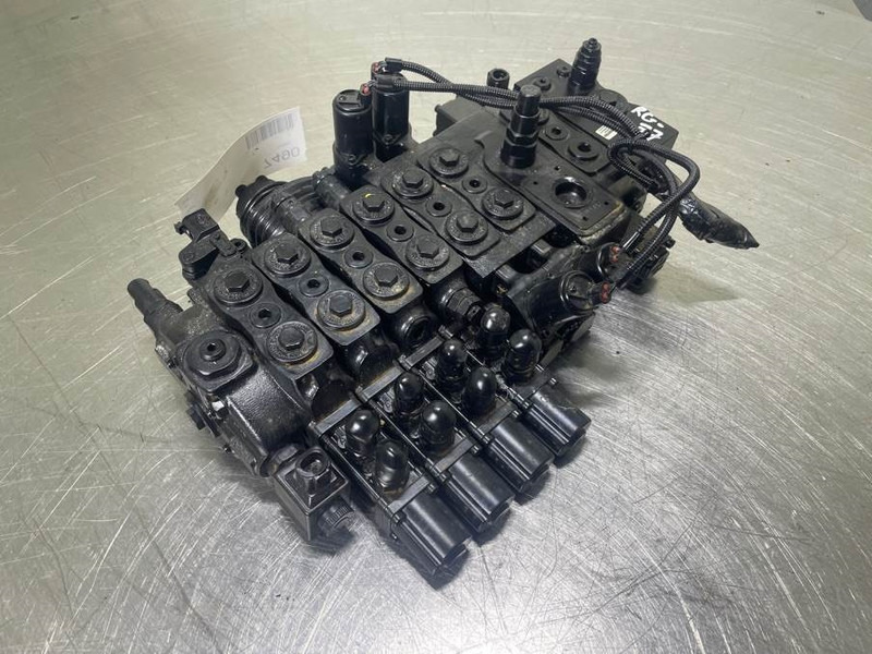 Manitou MT1440/1840-52536573-Valve/Ventile/Ventiel - חלקי הידרוליקה עבור מכונת בנייה: תמונה 1 Manitou MT1440/1840-52536573-Valve/Ventile/Ventiel - חלקי הידרוליקה עבור מכונת בנייה: תמונה 1