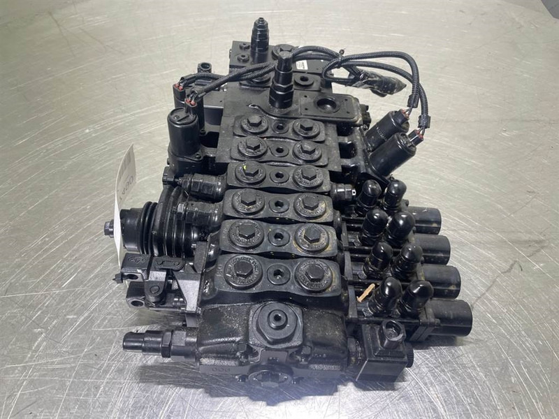 Manitou MT1440/1840-52536573-Valve/Ventile/Ventiel - חלקי הידרוליקה עבור מכונת בנייה: תמונה 2 Manitou MT1440/1840-52536573-Valve/Ventile/Ventiel - חלקי הידרוליקה עבור מכונת בנייה: תמונה 2