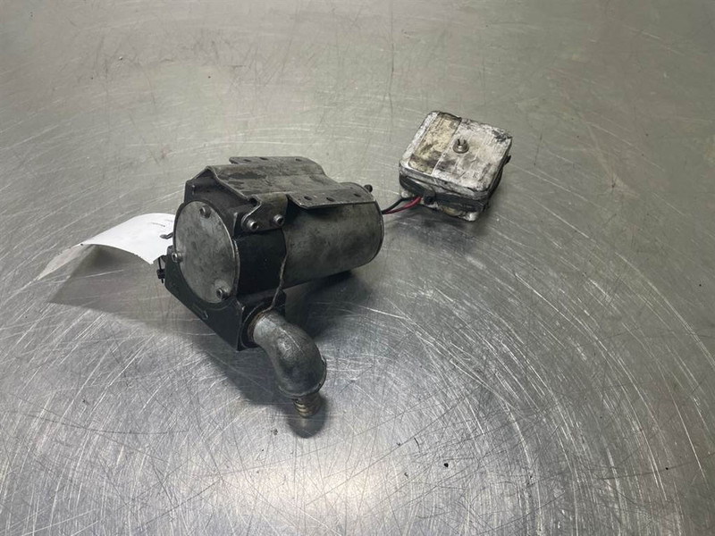 Mecalac 12MTX-Ahlmann 5350240-Pump/pomp - מערכת חשמל עבור מכונת בנייה: תמונה 1 Mecalac 12MTX-Ahlmann 5350240-Pump/pomp - מערכת חשמל עבור מכונת בנייה: תמונה 1