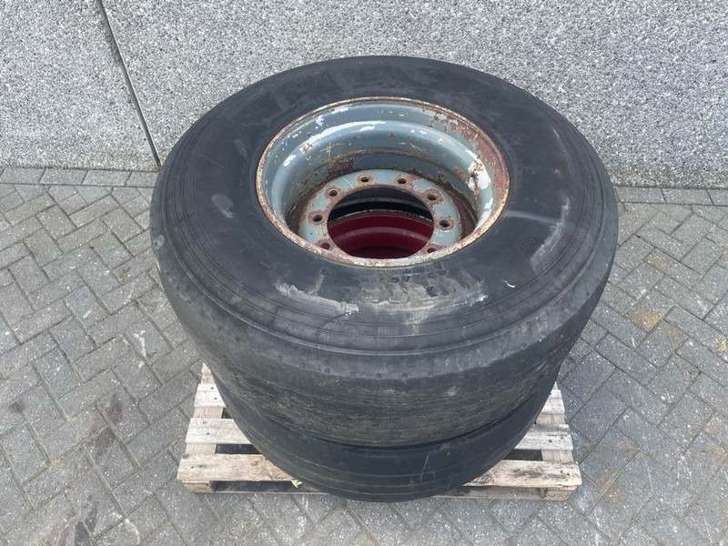 Michelin 425/65R22.5-Tire/Reifen/Band - גלגלים וצמיגים עבור מכונת בנייה: תמונה 3 Michelin 425/65R22.5-Tire/Reifen/Band - גלגלים וצמיגים עבור מכונת בנייה: תמונה 3