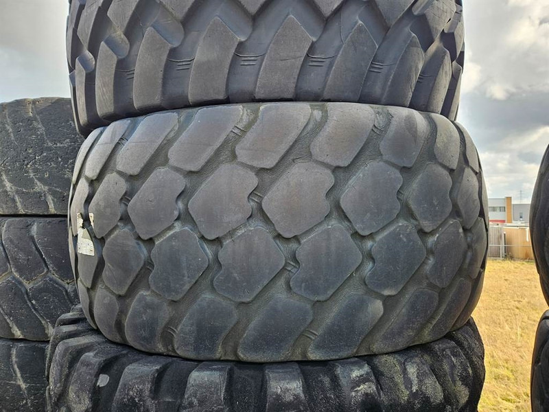 Michelin 600/65R25 - Tyre/Reifen/Band - צמיג עבור מכונת בנייה: תמונה 5 Michelin 600/65R25 - Tyre/Reifen/Band - צמיג עבור מכונת בנייה: תמונה 5