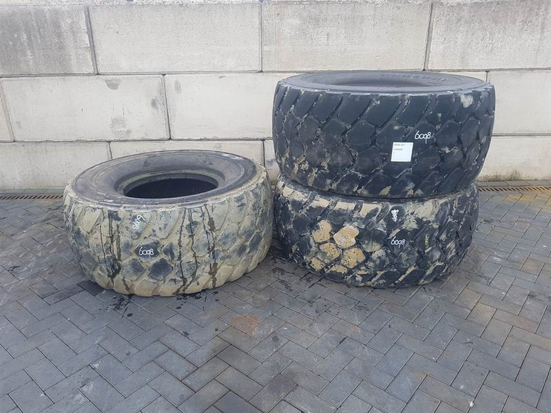 Michelin 600/65R25 - Tyre/Reifen/Band - גלגלים וצמיגים עבור מכונת בנייה: תמונה 1 Michelin 600/65R25 - Tyre/Reifen/Band - גלגלים וצמיגים עבור מכונת בנייה: תמונה 1