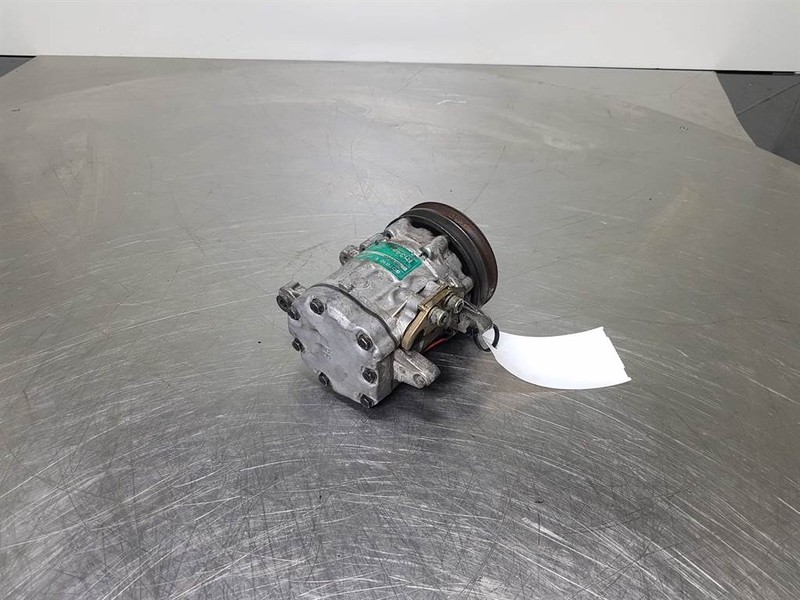 SANDEN SD7B10-7170-Compressor/Kompressor/Aircopomp - מדחס מזגן עבור מכונת בנייה: תמונה 2 SANDEN SD7B10-7170-Compressor/Kompressor/Aircopomp - מדחס מזגן עבור מכונת בנייה: תמונה 2