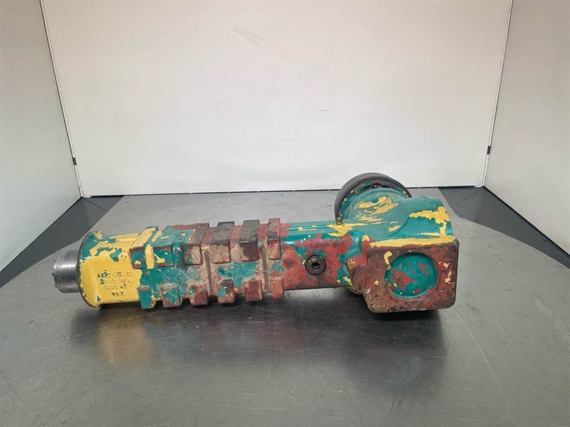 Schaeff SKL853-ZF AP-R735/P4-Axle housing/Achskörper - סרן וחלקים עבור מכונת בנייה: תמונה 2 Schaeff SKL853-ZF AP-R735/P4-Axle housing/Achskörper - סרן וחלקים עבור מכונת בנייה: תמונה 2