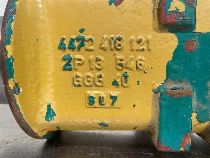 סרן וחלקים עבור מכונת בנייה Schaeff SKL853-ZF AP-R735/P4-Axle housing/Achskörper: תמונה 6