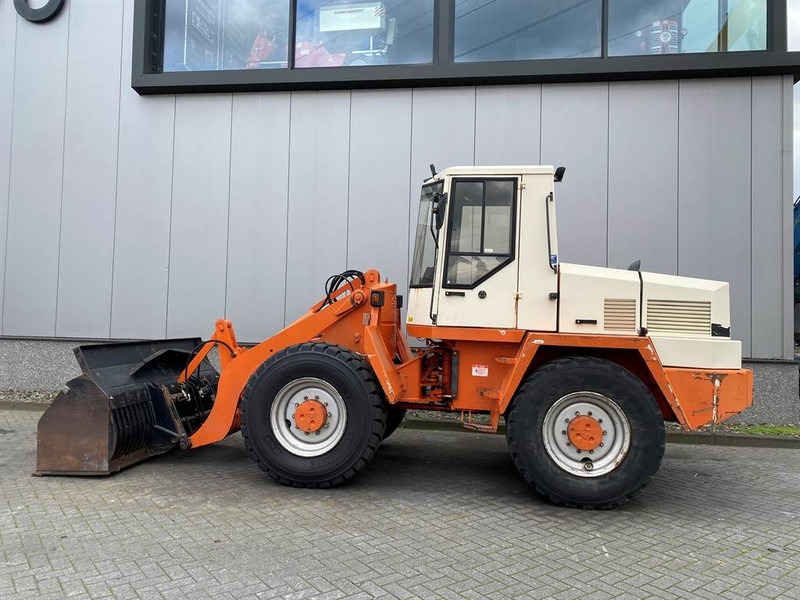 מעמיס גלגלים Schaeff SKS 661: תמונה 6