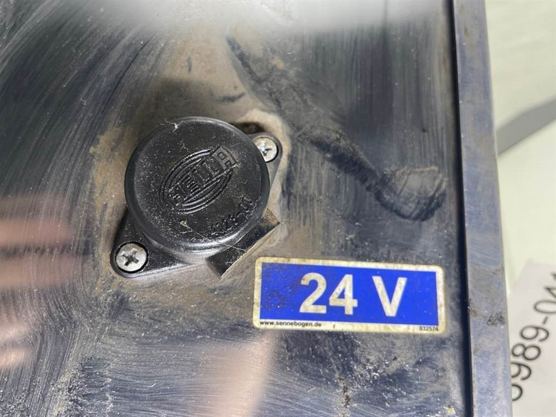 מערכת חשמל עבור מכונת בנייה Sennebogen 835E-175343-Switch kabinet/Schaltschrank: תמונה 6