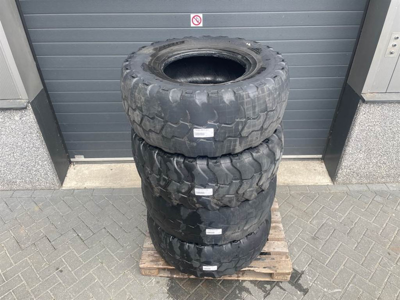 Terex TL120-Barkley 405/70R20-Tire/Reifen/Band - גלגלים וצמיגים עבור מכונת בנייה: תמונה 2 Terex TL120-Barkley 405/70R20-Tire/Reifen/Band - גלגלים וצמיגים עבור מכונת בנייה: תמונה 2