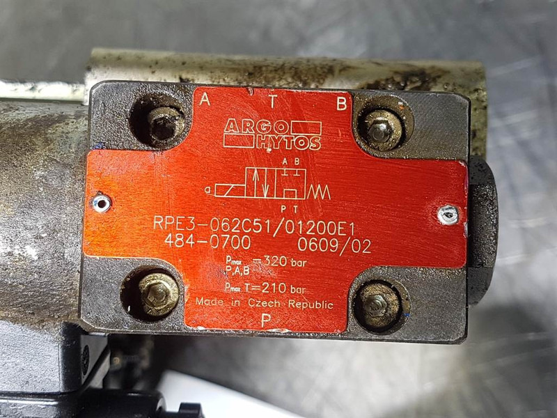 Terex TL70S-5520661864-Parker-Valve/Ventile/Ventiel - חלקי הידרוליקה: תמונה 4 Terex TL70S-5520661864-Parker-Valve/Ventile/Ventiel - חלקי הידרוליקה: תמונה 4
