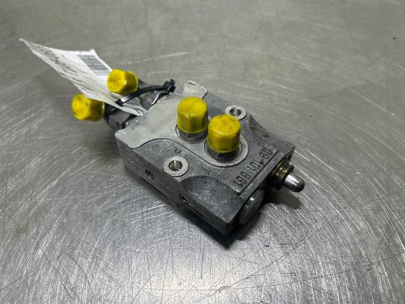 Terex TW150-6047883-Valve/Ventile/Ventiel - חלקי הידרוליקה עבור מכונת בנייה: תמונה 1 Terex TW150-6047883-Valve/Ventile/Ventiel - חלקי הידרוליקה עבור מכונת בנייה: תמונה 1