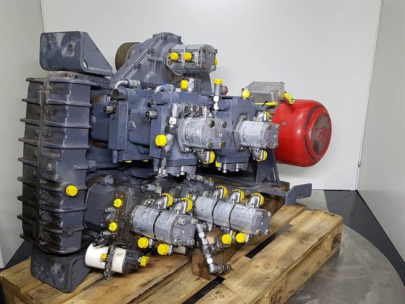 Vögele SUPER 1600/1603/1800/1803- 2031320 -Transmission - תיבת הילוכים וחלקים עבור מכונת בנייה: תמונה 1 Vögele SUPER 1600/1603/1800/1803- 2031320 -Transmission - תיבת הילוכים וחלקים עבור מכונת בנייה: תמונה 1