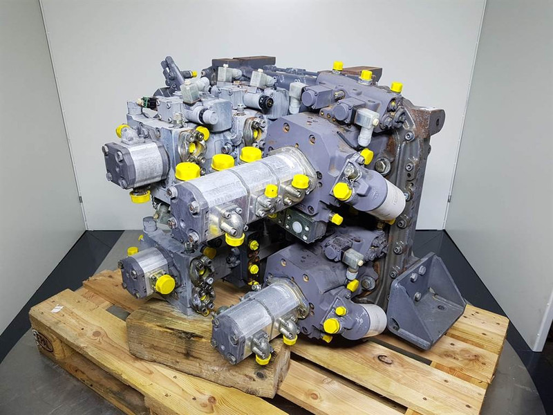 Vögele SUPER 1600/1603/1800/1803- 2031320 -Transmission - תיבת הילוכים עבור מכונת בנייה: תמונה 1 Vögele SUPER 1600/1603/1800/1803- 2031320 -Transmission - תיבת הילוכים עבור מכונת בנייה: תמונה 1