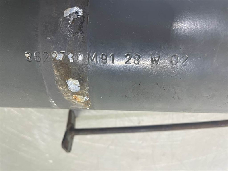 Volvo L30D-ZM2808057-Tilt cylinder/Kippzylinder - חלקי הידרוליקה עבור מכונת בנייה: תמונה 4 Volvo L30D-ZM2808057-Tilt cylinder/Kippzylinder - חלקי הידרוליקה עבור מכונת בנייה: תמונה 4