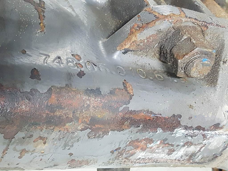 Zettelmeyer ZL802-Clark-Hurth 305/141/165-Axle housing - סרן וחלקים עבור מכונת בנייה: תמונה 2 Zettelmeyer ZL802-Clark-Hurth 305/141/165-Axle housing - סרן וחלקים עבור מכונת בנייה: תמונה 2