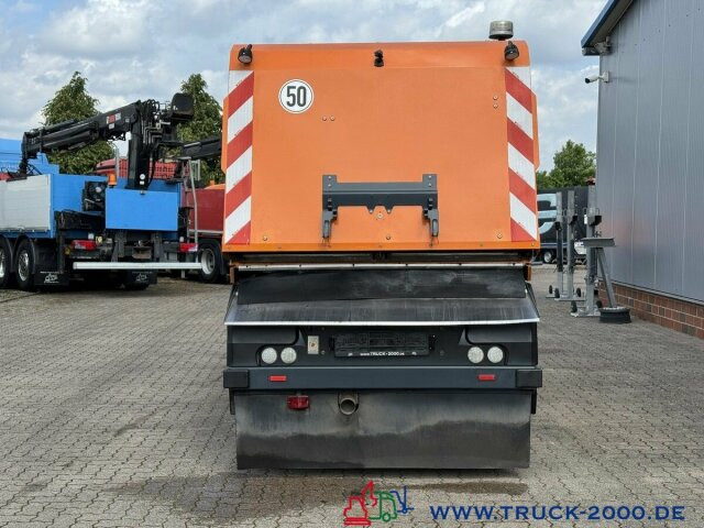 Bucher City Cat 5006 3Besen Sweeper 4 Radlenkung - מטאטא כבישים: תמונה 3 Bucher City Cat 5006 3Besen Sweeper 4 Radlenkung - מטאטא כבישים: תמונה 3
