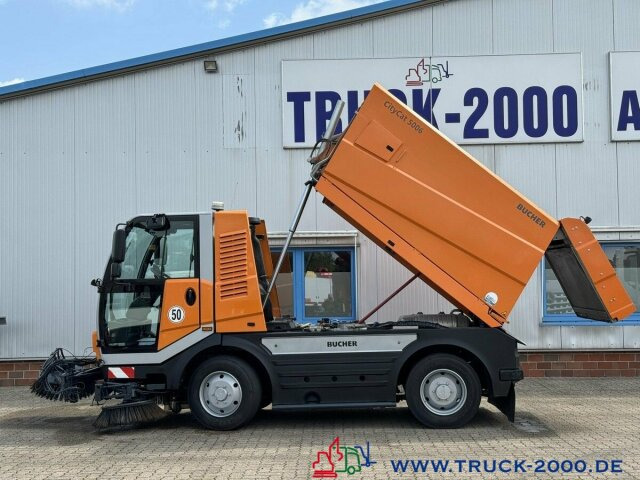 Bucher City Cat 5006 3Besen Sweeper 4 Radlenkung - מטאטא כבישים: תמונה 2 Bucher City Cat 5006 3Besen Sweeper 4 Radlenkung - מטאטא כבישים: תמונה 2