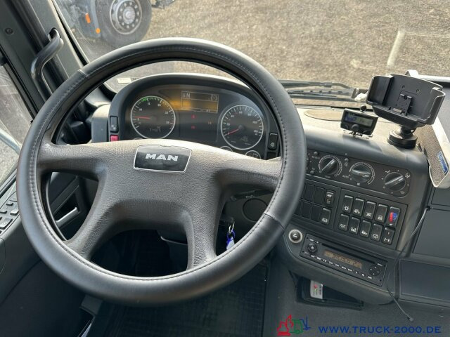 MAN TGM 18.250 Kran Hiab 099 gefaltet am Heck 1.Hand - משאית מנוף, משאית צד נופל/ שטוחה: תמונה 4 MAN TGM 18.250 Kran Hiab 099 gefaltet am Heck 1.Hand - משאית מנוף, משאית צד נופל/ שטוחה: תמונה 4