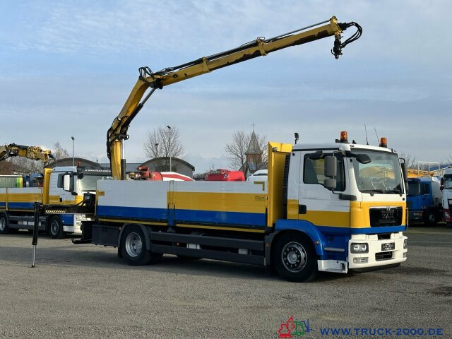 משאית צד נופל/ שטוחה, משאית מנוף MAN TGM 18.250 Kran Hiab 099 gefaltet am Heck 1.Hand: תמונה 9
