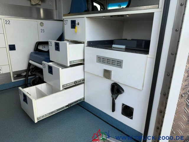 Mercedes-Benz Sprinter 516 Fahrtec RTW Luftfederung 1. Hand - אמבולנס: תמונה 3 Mercedes-Benz Sprinter 516 Fahrtec RTW Luftfederung 1. Hand - אמבולנס: תמונה 3