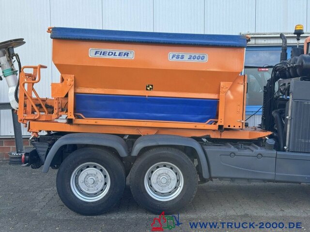 Multicar M30 6x4 3 Achsen Winterdienst Schild +Streuer - כלי רכב מסחרי: תמונה 3 Multicar M30 6x4 3 Achsen Winterdienst Schild +Streuer - כלי רכב מסחרי: תמונה 3