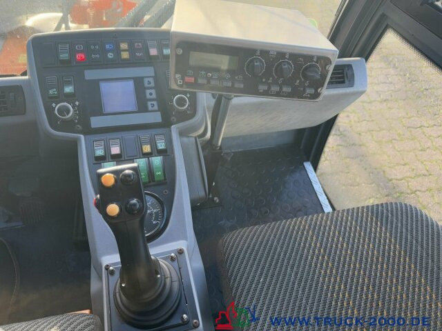 Multicar Tremo X56 Winterdienst Streuer + Besen NUR5569KM - מטאטא כבישים: תמונה 4 Multicar Tremo X56 Winterdienst Streuer + Besen NUR5569KM - מטאטא כבישים: תמונה 4