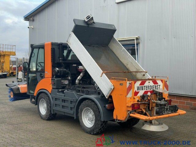 Multicar Tremo X56 Winterdienst Streuer + Besen NUR8568KM - מטאטא כבישים: תמונה 3 Multicar Tremo X56 Winterdienst Streuer + Besen NUR8568KM - מטאטא כבישים: תמונה 3