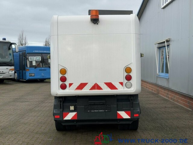 Ravo 540 3 Besensystem Sweeper + Sprühen 50 Km/h - מטאטא כבישים: תמונה 4 Ravo 540 3 Besensystem Sweeper + Sprühen 50 Km/h - מטאטא כבישים: תמונה 4