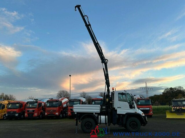 Unimog U 300 4x4 mit Kran Nur 78.144 KM zGG.7.490Kg. - כלי רכב מסחרי במיטה שטוחה: תמונה 3 Unimog U 300 4x4 mit Kran Nur 78.144 KM zGG.7.490Kg. - כלי רכב מסחרי במיטה שטוחה: תמונה 3