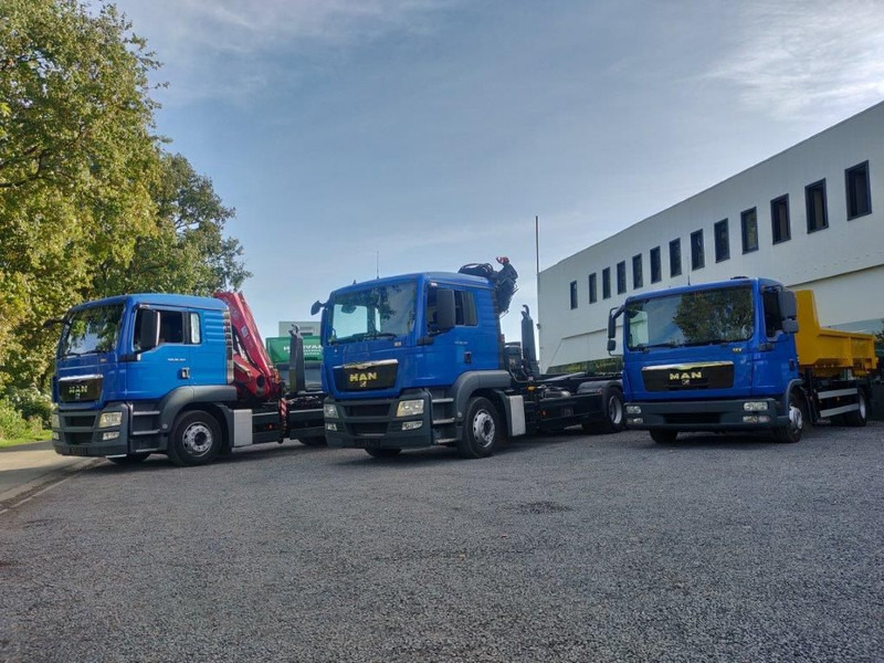 MAN Wij zoeken vrachtwagens / kranen / containersystemen - משאית תיבה: תמונה 1 MAN Wij zoeken vrachtwagens / kranen / containersystemen - משאית תיבה: תמונה 1