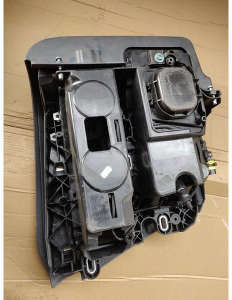 MAN koplamp / headlight TGL Euro6 - פנס קדמי: תמונה 2 MAN koplamp / headlight TGL Euro6 - פנס קדמי: תמונה 2