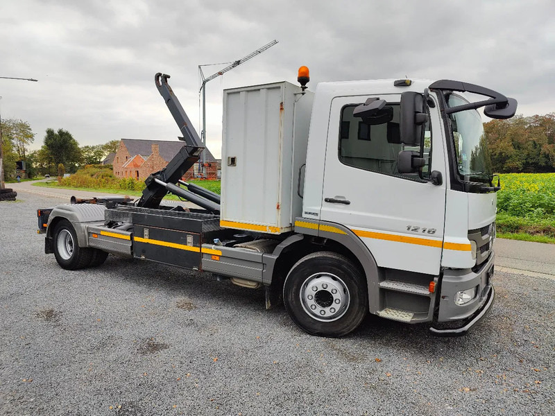 Mercedes-Benz Atego 1218 Containersystem / Hooklift Hyvalift - משאית הרמת וו: תמונה 2 Mercedes-Benz Atego 1218 Containersystem / Hooklift Hyvalift - משאית הרמת וו: תמונה 2