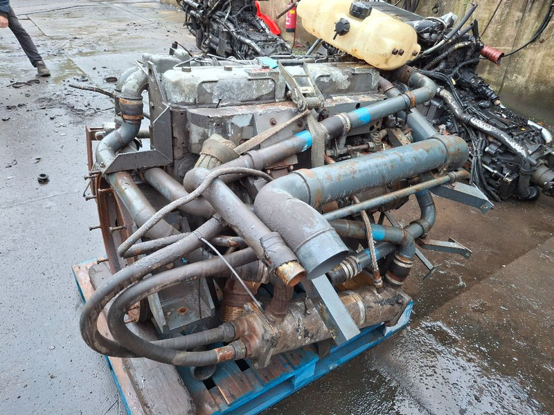 DAF RS180M (75CF) - מנוע: תמונה 4 DAF RS180M (75CF) - מנוע: תמונה 4