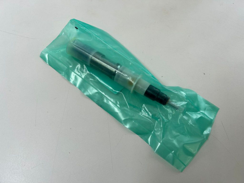 FLAG MAN injectors - מזרק: תמונה 1 FLAG MAN injectors - מזרק: תמונה 1