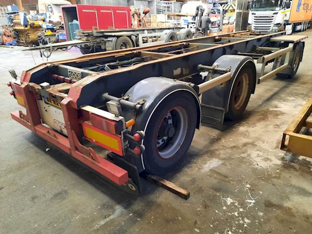 Floor FLA-3-101 - סמיטריילר מוביל מכולות/ החלפת גוף: תמונה 4 Floor FLA-3-101 - סמיטריילר מוביל מכולות/ החלפת גוף: תמונה 4