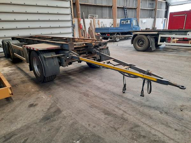 Floor FLA-3-101 - סמיטריילר מוביל מכולות/ החלפת גוף: תמונה 2 Floor FLA-3-101 - סמיטריילר מוביל מכולות/ החלפת גוף: תמונה 2