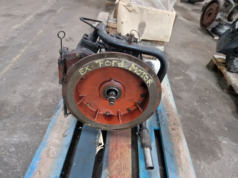 Ford 2722E - תיבת הילוכים: תמונה 3 Ford 2722E - תיבת הילוכים: תמונה 3