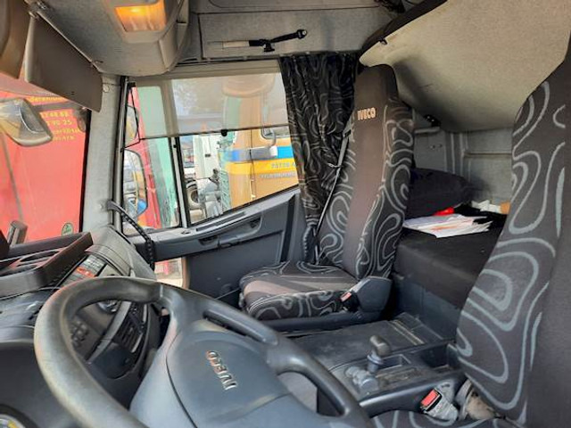 Iveco 120E25 EUROCARGO - משאית תיבה: תמונה 4 Iveco 120E25 EUROCARGO - משאית תיבה: תמונה 4