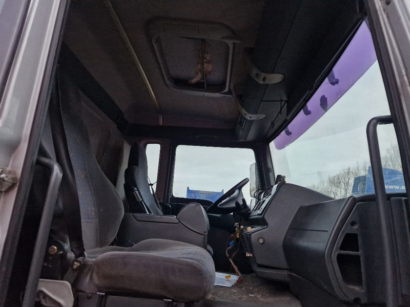 MAN TGA 26.360 6X2 - משאית ואקום: תמונה 4 MAN TGA 26.360 6X2 - משאית ואקום: תמונה 4